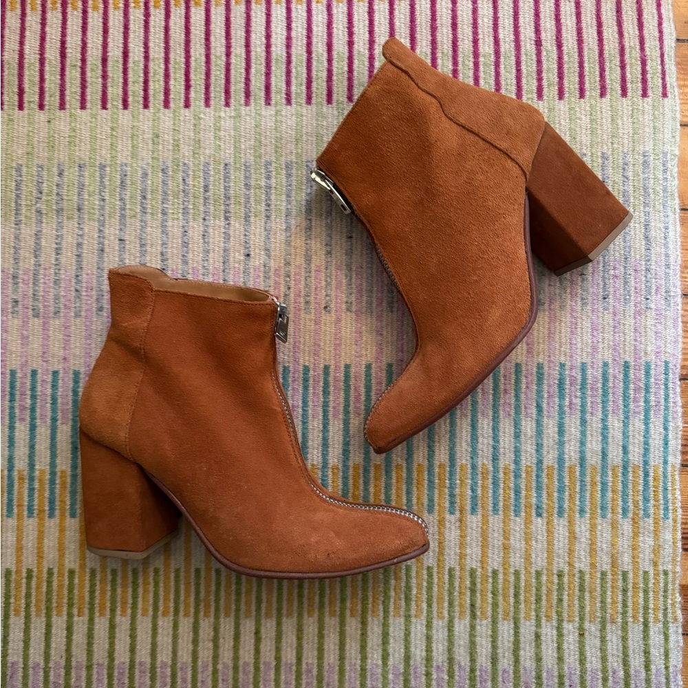 LOQ Andorra Suede Front-Zip Ankle Boots - EU 39, US 8
